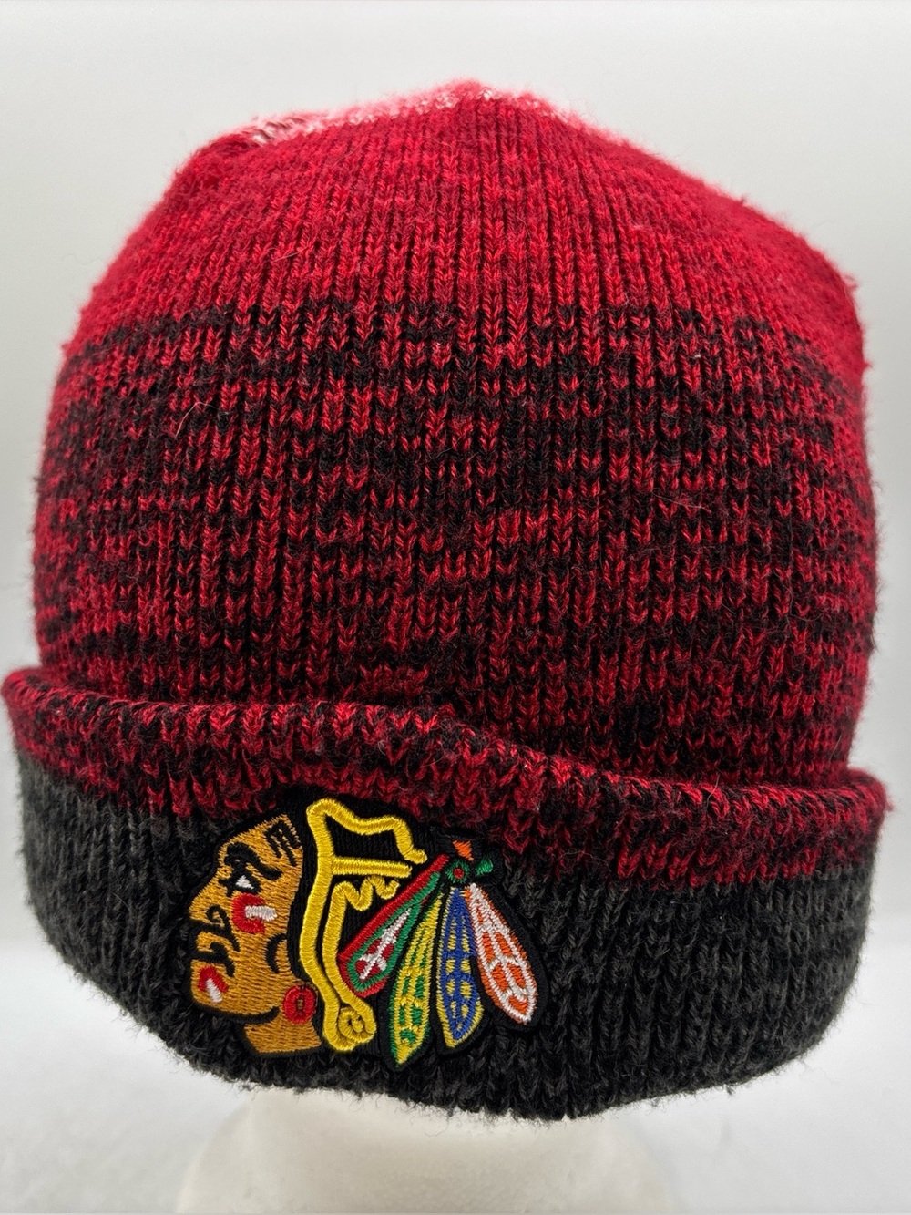 Chicago Blackhawks NHL Fan Favorite Cuffed Red/Black Unisex‎ Beanie OSFM